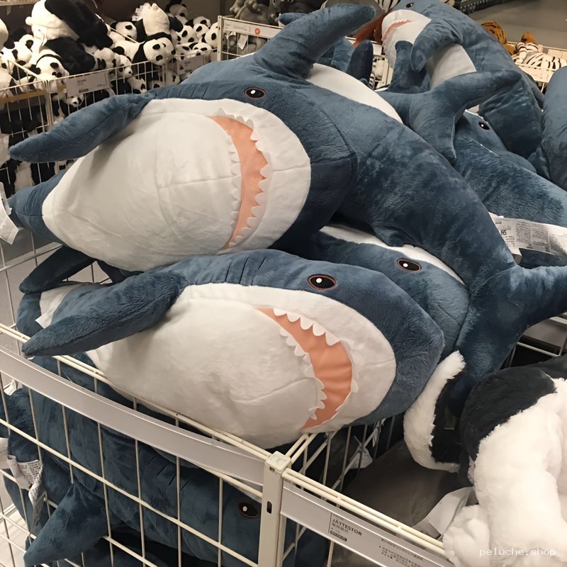 Adoptez Votre Peluche Requin Géant - Douceur et Câlins Garantis