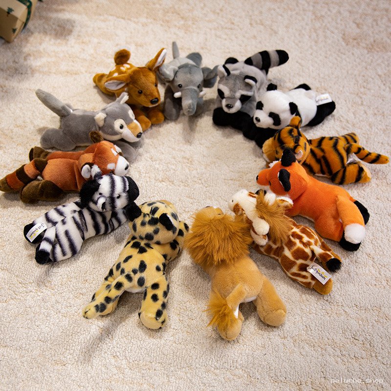 Collection de peluches animaux sauvages douces et variées