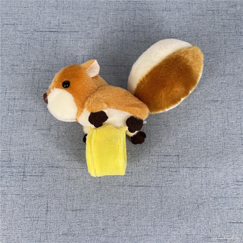 Écureuil en Peluche Adorable avec Attache Multifonction