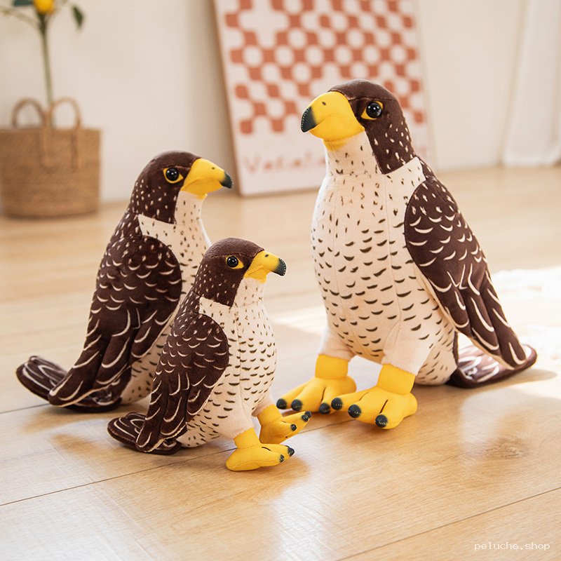 Peluche Faucon Pèlerin Réaliste - Douceur & Décoration