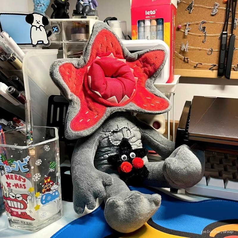 Peluche Demogorgon Stranger Things - Monstre doux et original