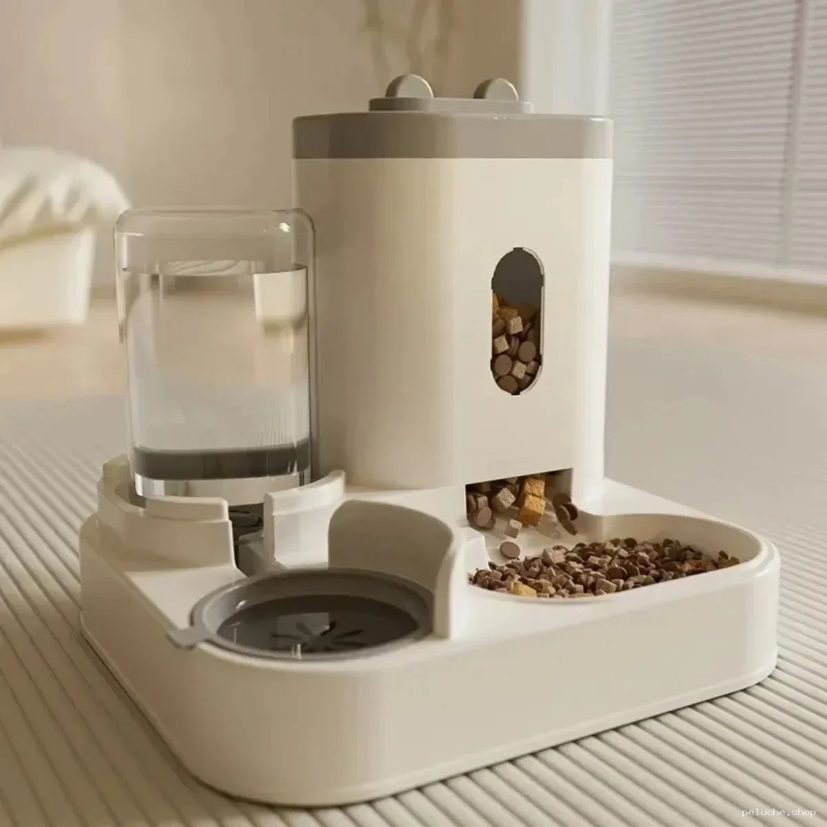 Distributeur automatique croquettes et eau pour animaux