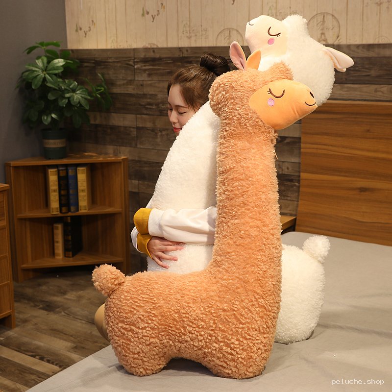 Adoptez notre Peluche Lama Géant : Douceur et Câlins Garantis
