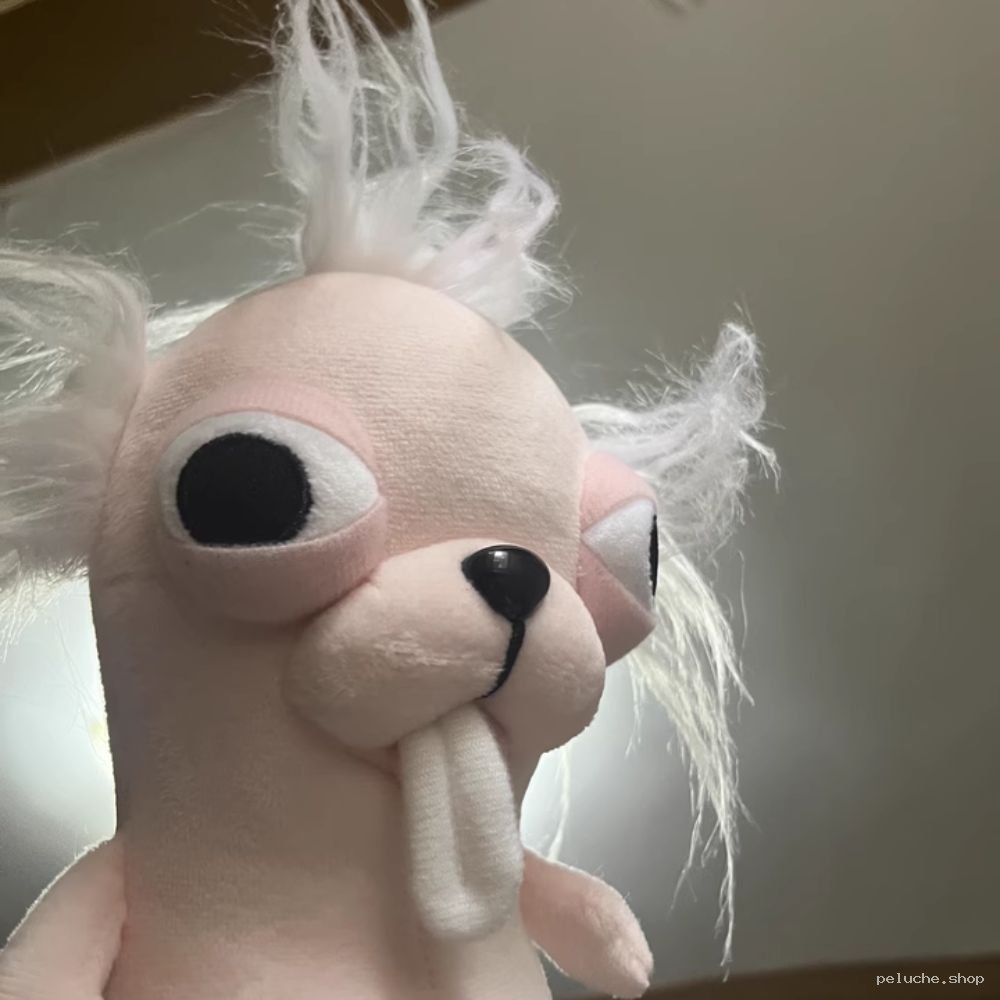 Peluche Insolite Rose | Yeux Surdimensionnés | Langue Pendante