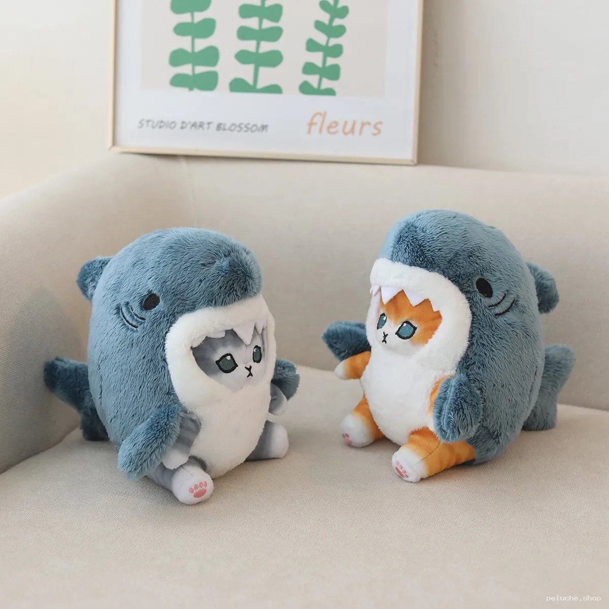 Peluche Chat Requin Mignon - Douceur et Originalité