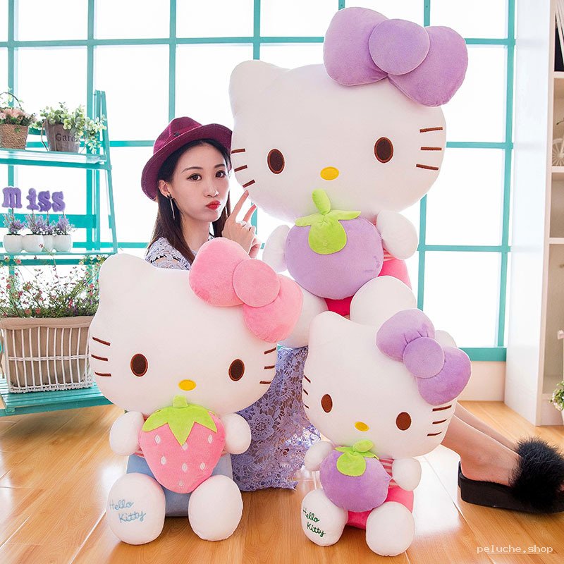 Peluche Hello Kitty avec Fruit - Douceur et Collection