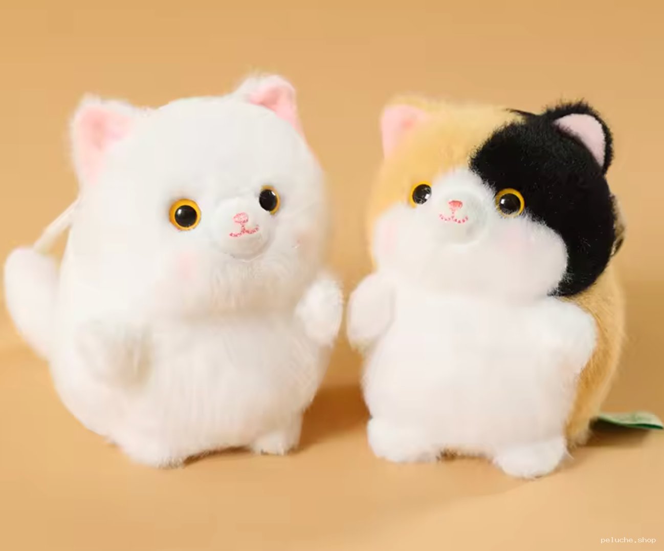 Peluche Chat Mignon Kawaii - Douceur et Adorable Compagnon