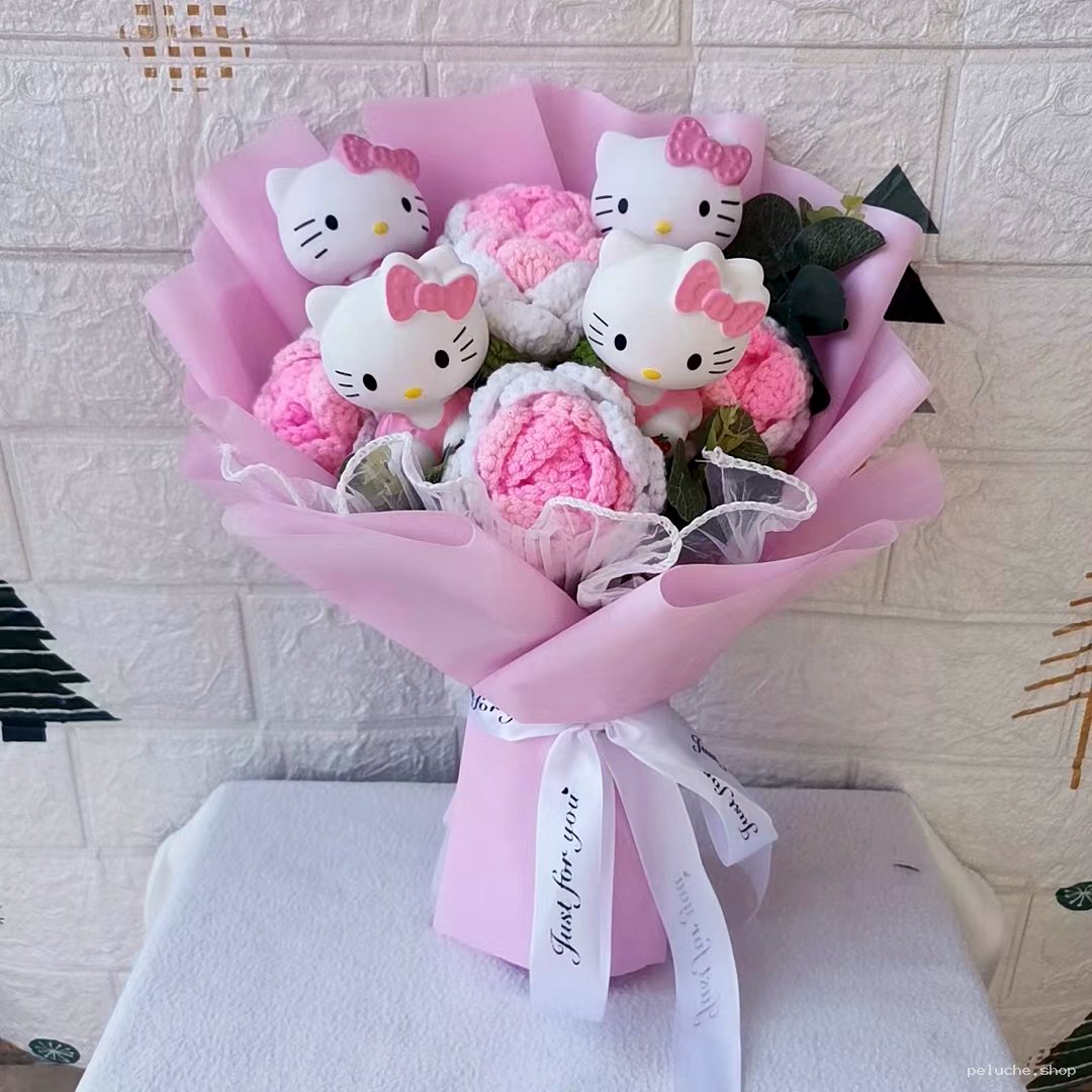Adorable Bouquet Hello Kitty et Roses en Crochet Roses