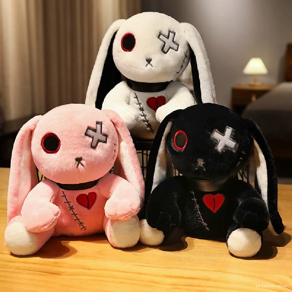 Peluche Lapin Gothique Creepy Cute - Yeux Rouges & Cœur Cousu