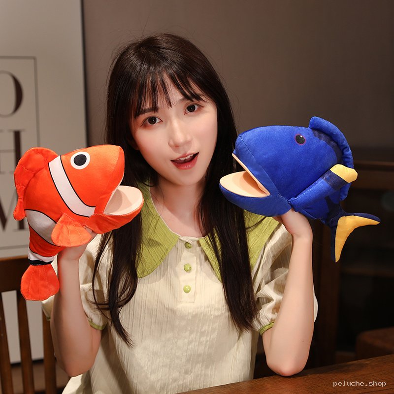 Marionnettes à main en peluche poissons clown et chirurgien bleu