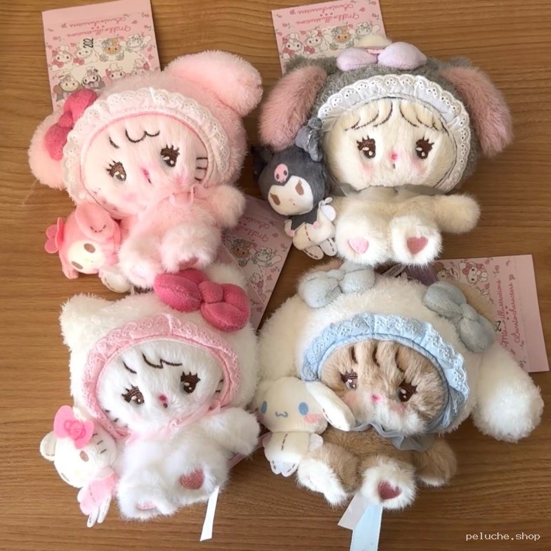 Adorables Peluches Sanrio Kawaii avec Bonnets Minis