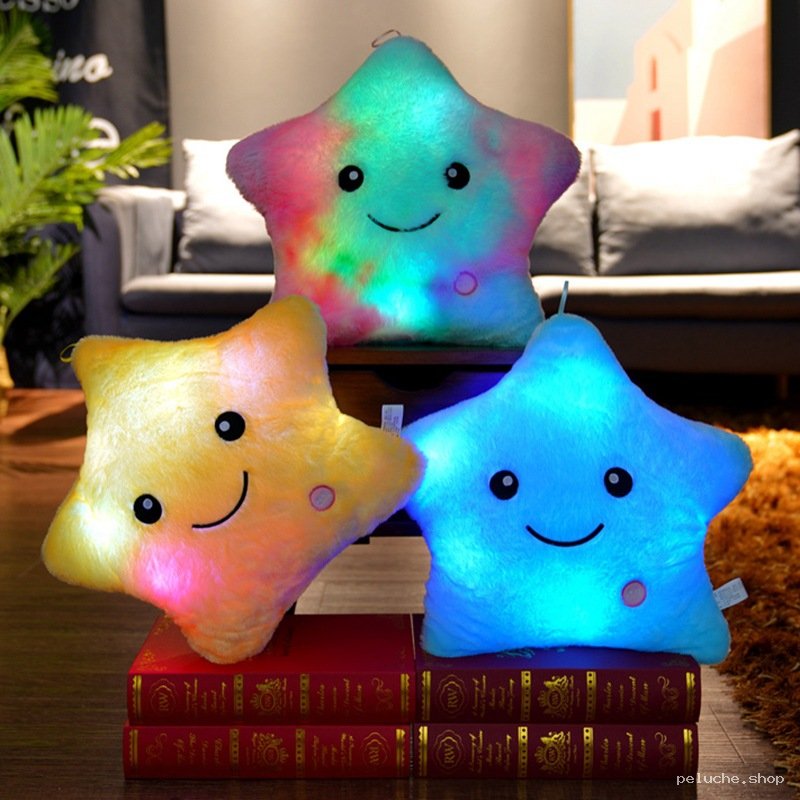 Peluche Étoile Lumineuse – Douceur et Lumière Enfant