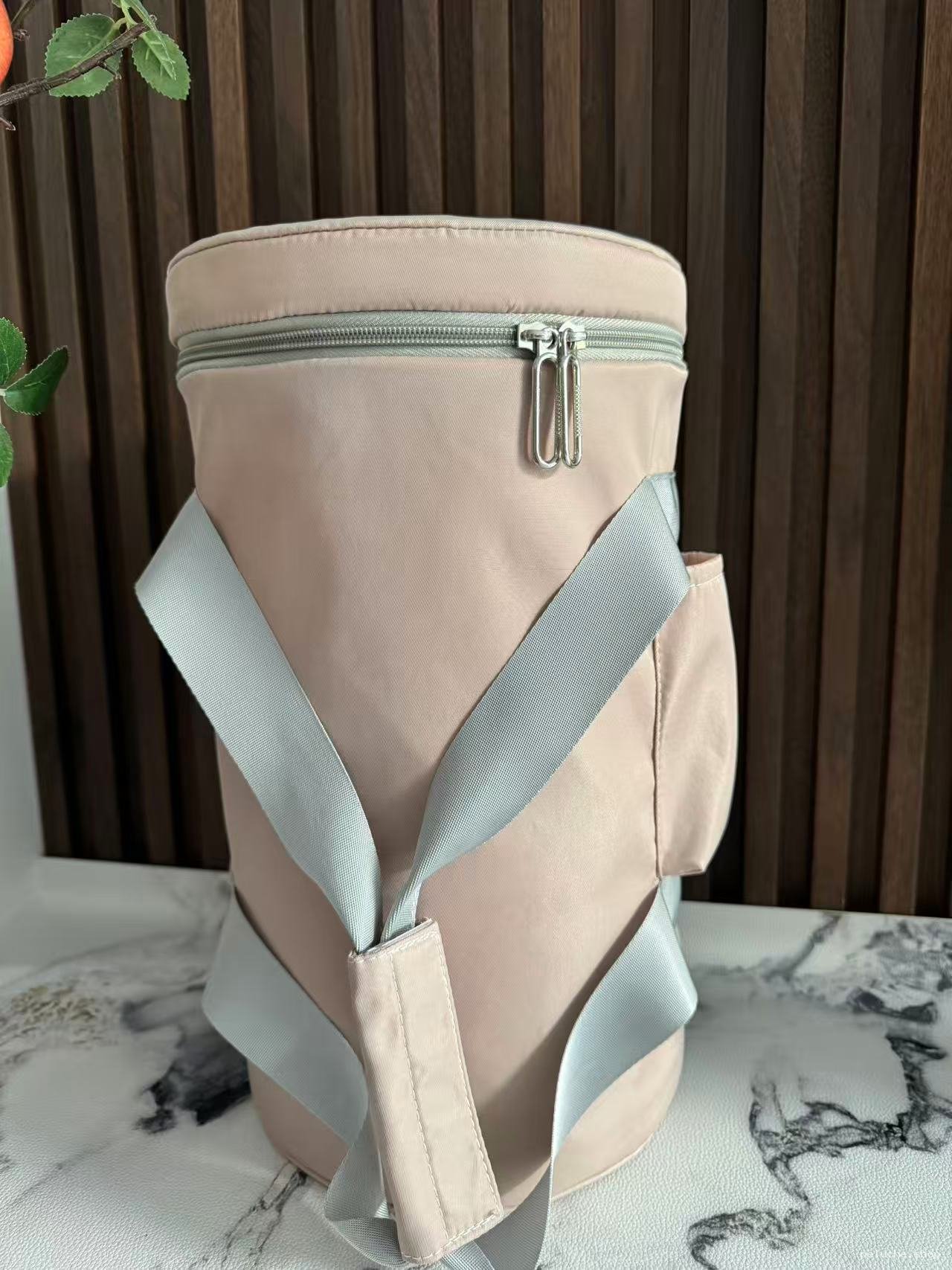 Sac Isotherme Rose Cylindrique | Lunch Bag Élégant