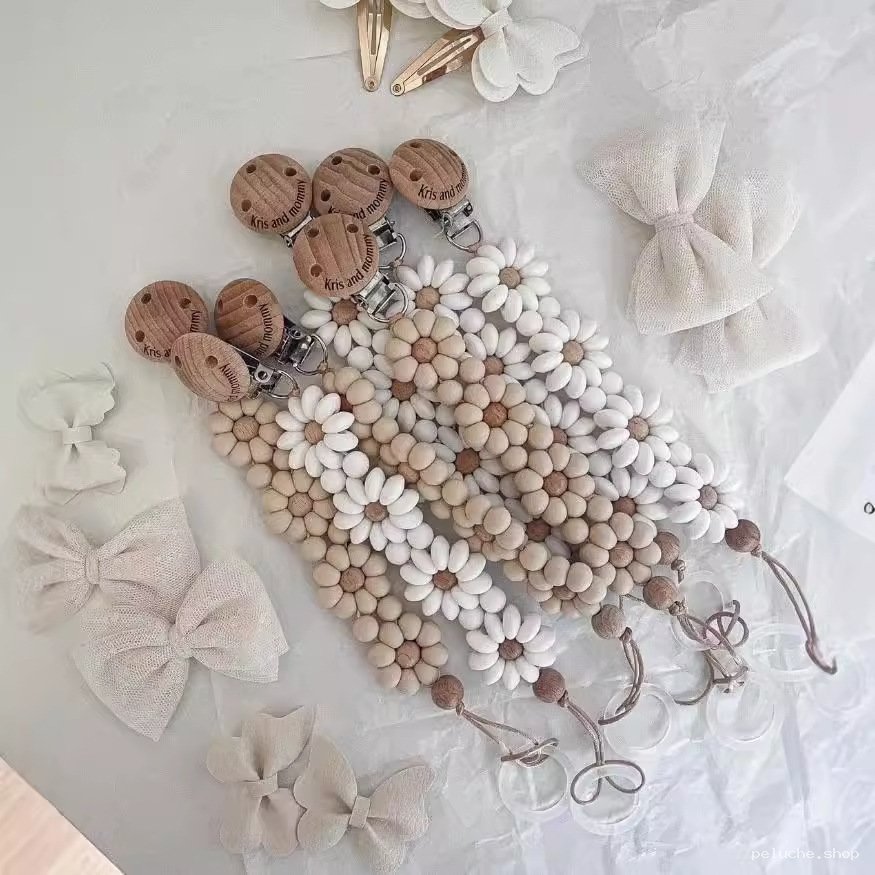 Attache-tétine Marguerites Bois Bébé - Collection Kris & Mommy
