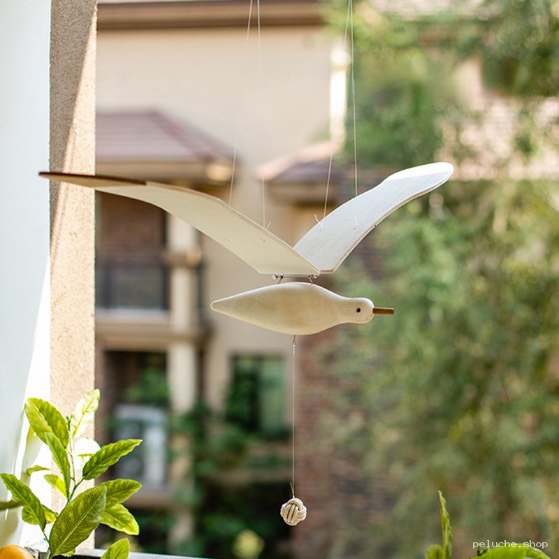 Mobile Mouette Volante en Bois - Décoration Suspendue Élégante