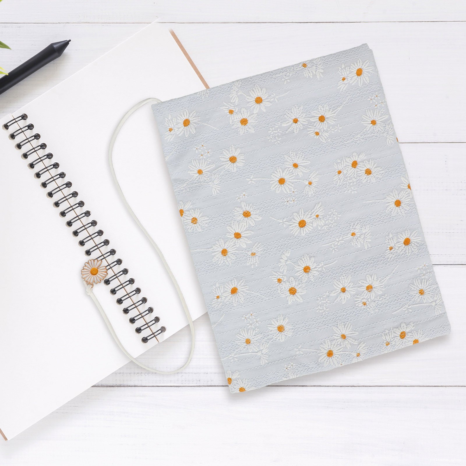 Couverture Tissu Marguerites Bleues | Accessoire Carnet Chic