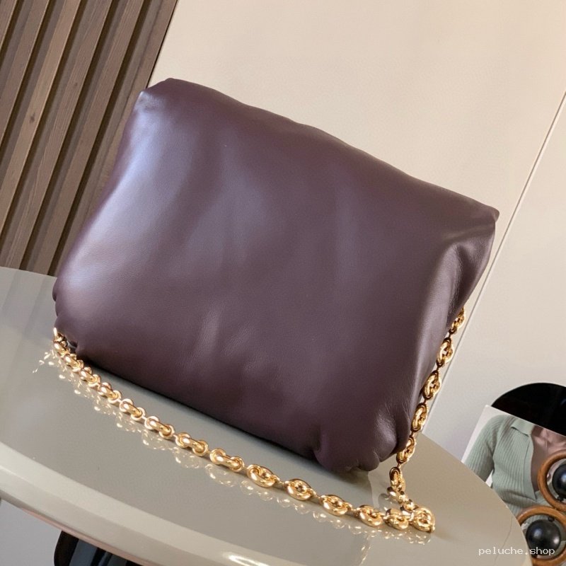 Sac en cuir prune moelleux avec bandoulière chaîne dorée