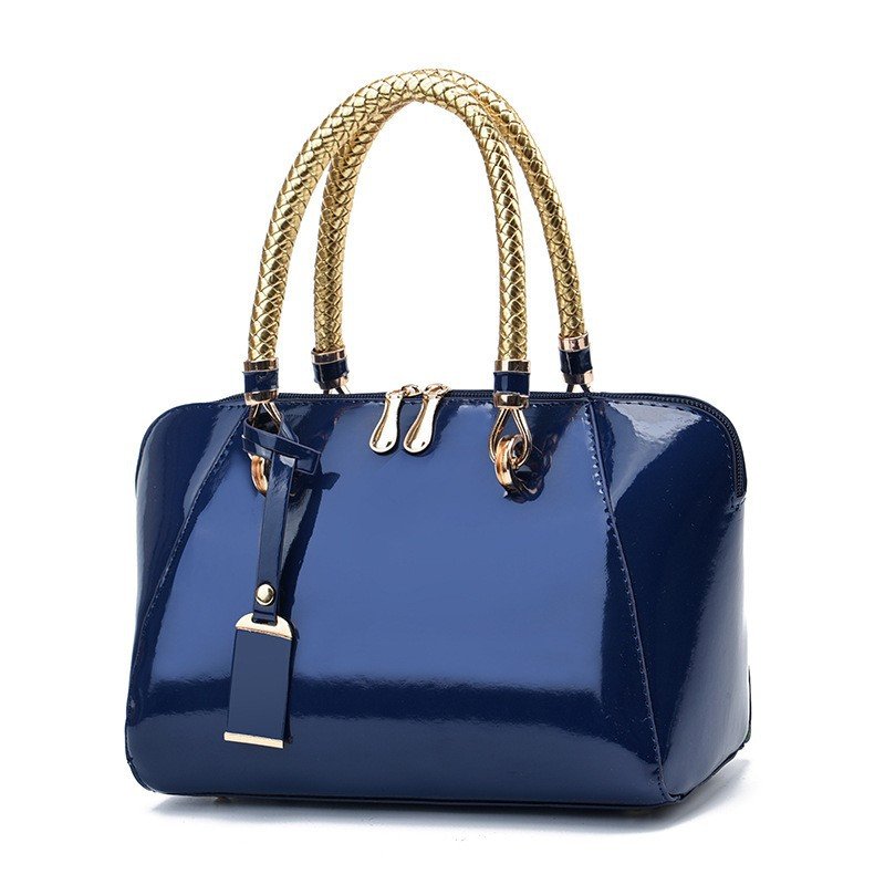 Sac à main bleu marine laqué | Anses dorées tressées chic