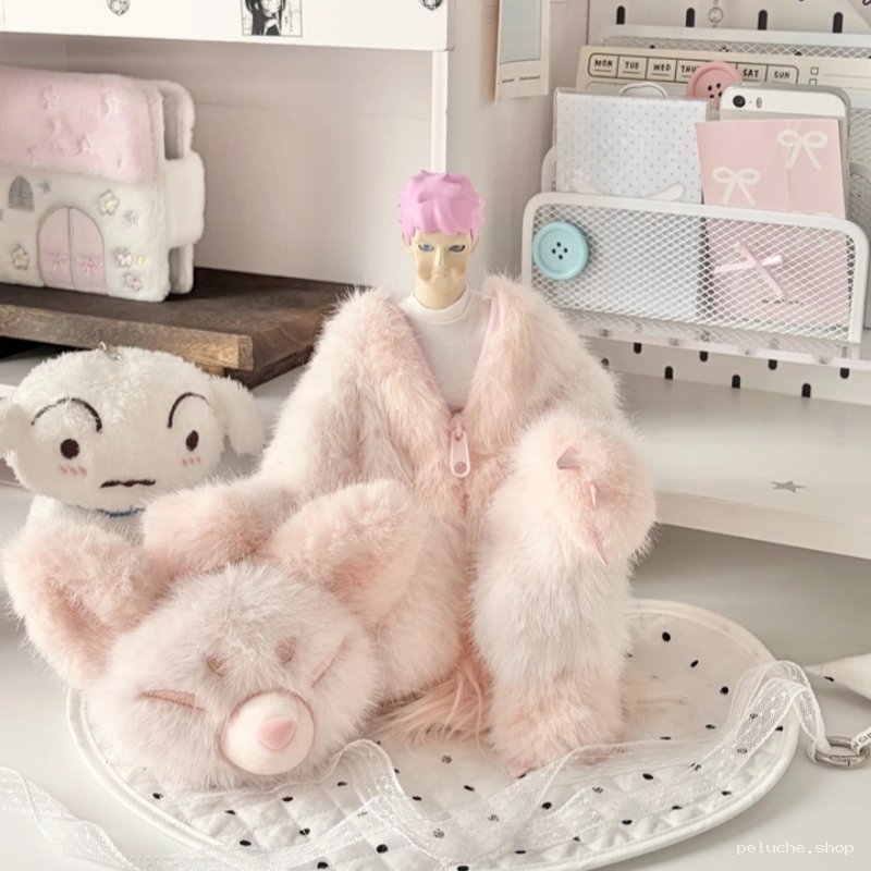 Ensemble rose doux : Veste en fourrure et pochette peluche