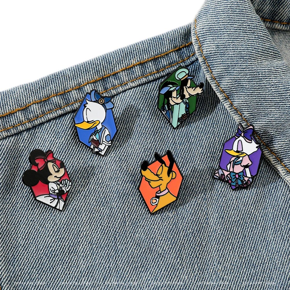 Collection 5 Pins Émail Disney Classiques - Personnages Icôniques