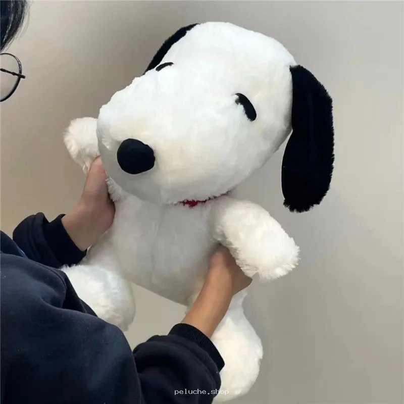 Grande Peluche Snoopy Douce et Adorable - Cadeau Idéal