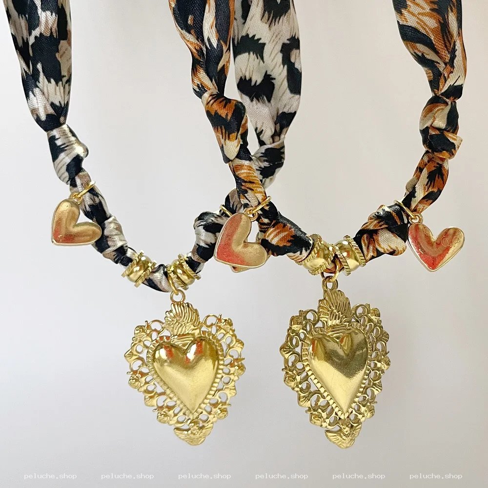 Collier Cœur Sacré Léopard Doré - Élégance Bohème Chic