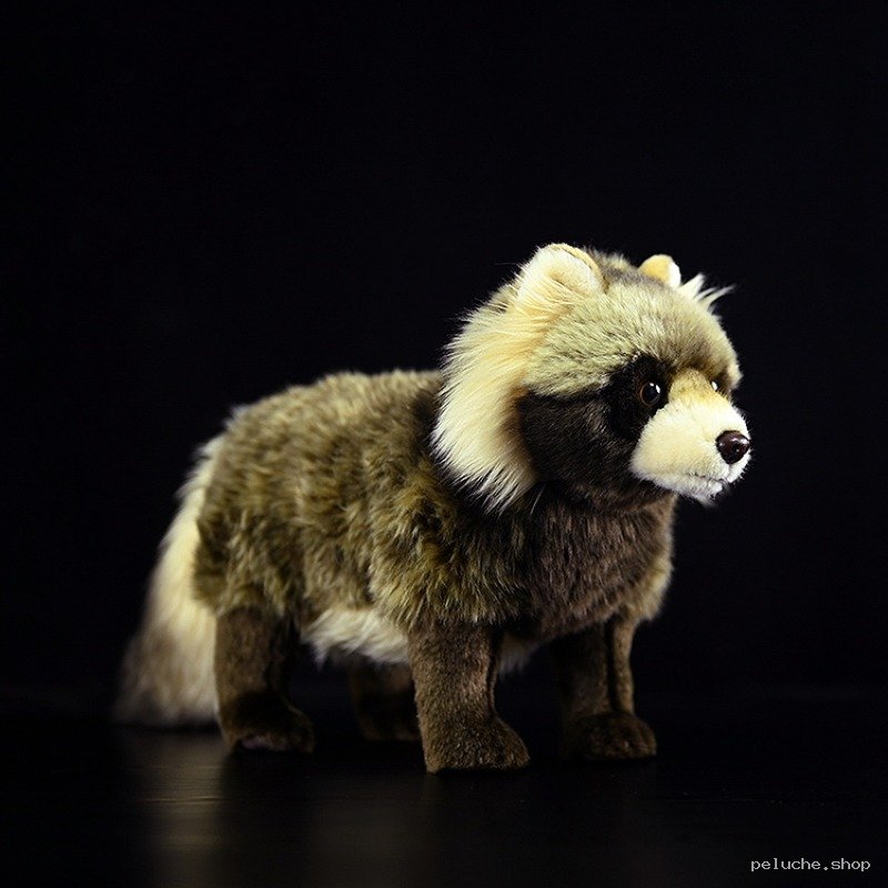 Peluche Tanuki Réaliste | Douce et Mignonne