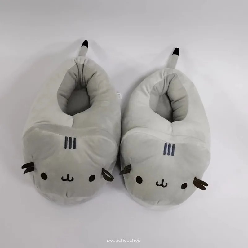 Chaussons Pusheen chat gris doux et confortables en peluche