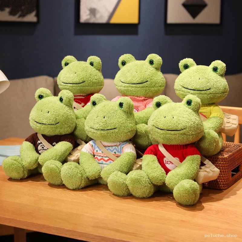 Peluche Grenouille Mignonne avec Pull – Douceur et Style
