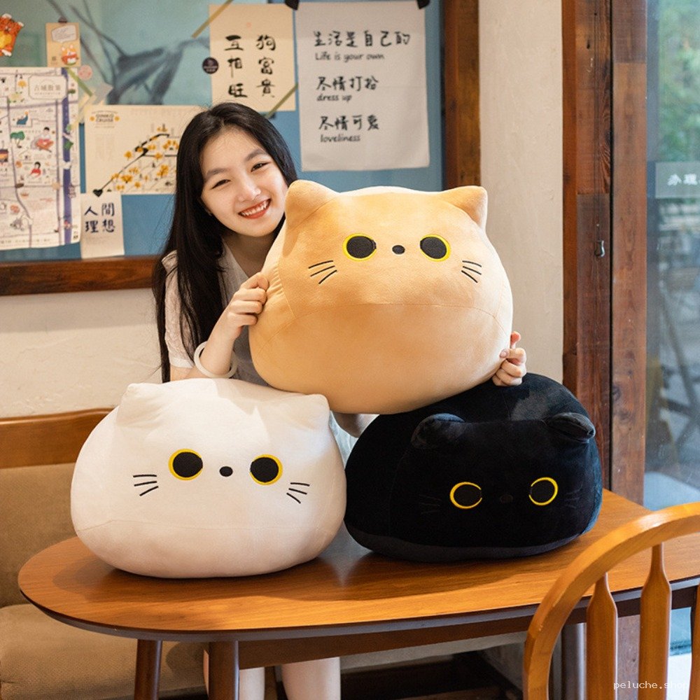 Peluche Chat Kawaii Ronde - Douceur et Adorable Compagnon