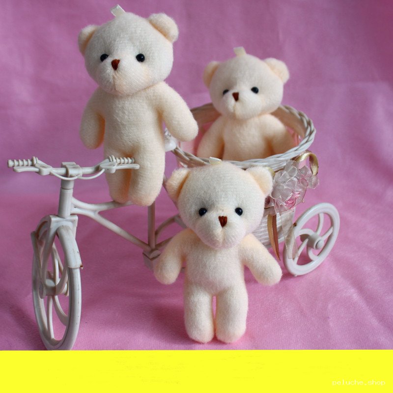 Mignons Petits Oursons en Peluche Crème - Décoration Douce