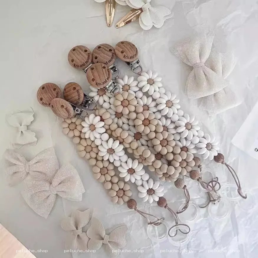 Attache-tétine fleuri en bois naturel pour bébé Kris & Mommy