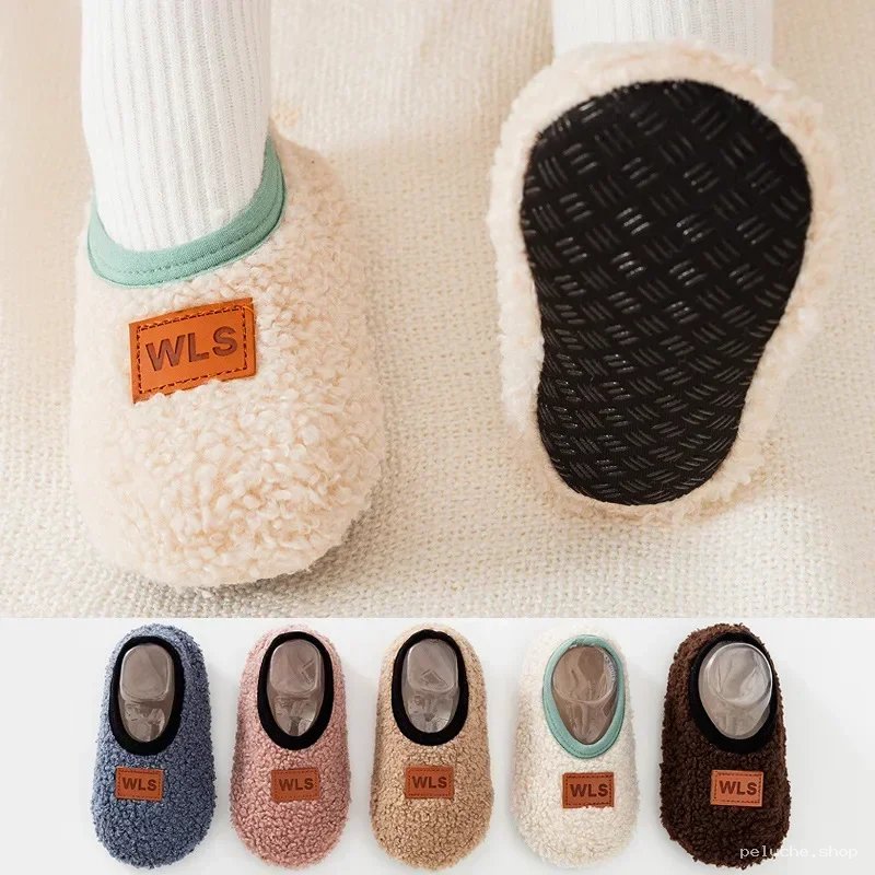 Chaussons Doux Bébé Antidérapants "WLS" Peluche Confortables