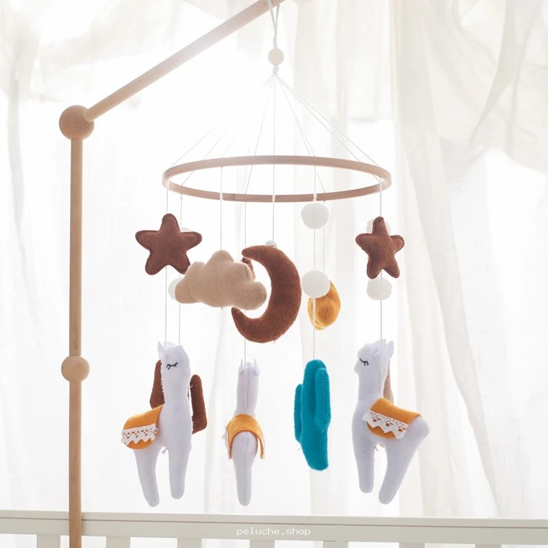 Mobile Bébé Llama en Feutre - Décoration Chambre Enfant