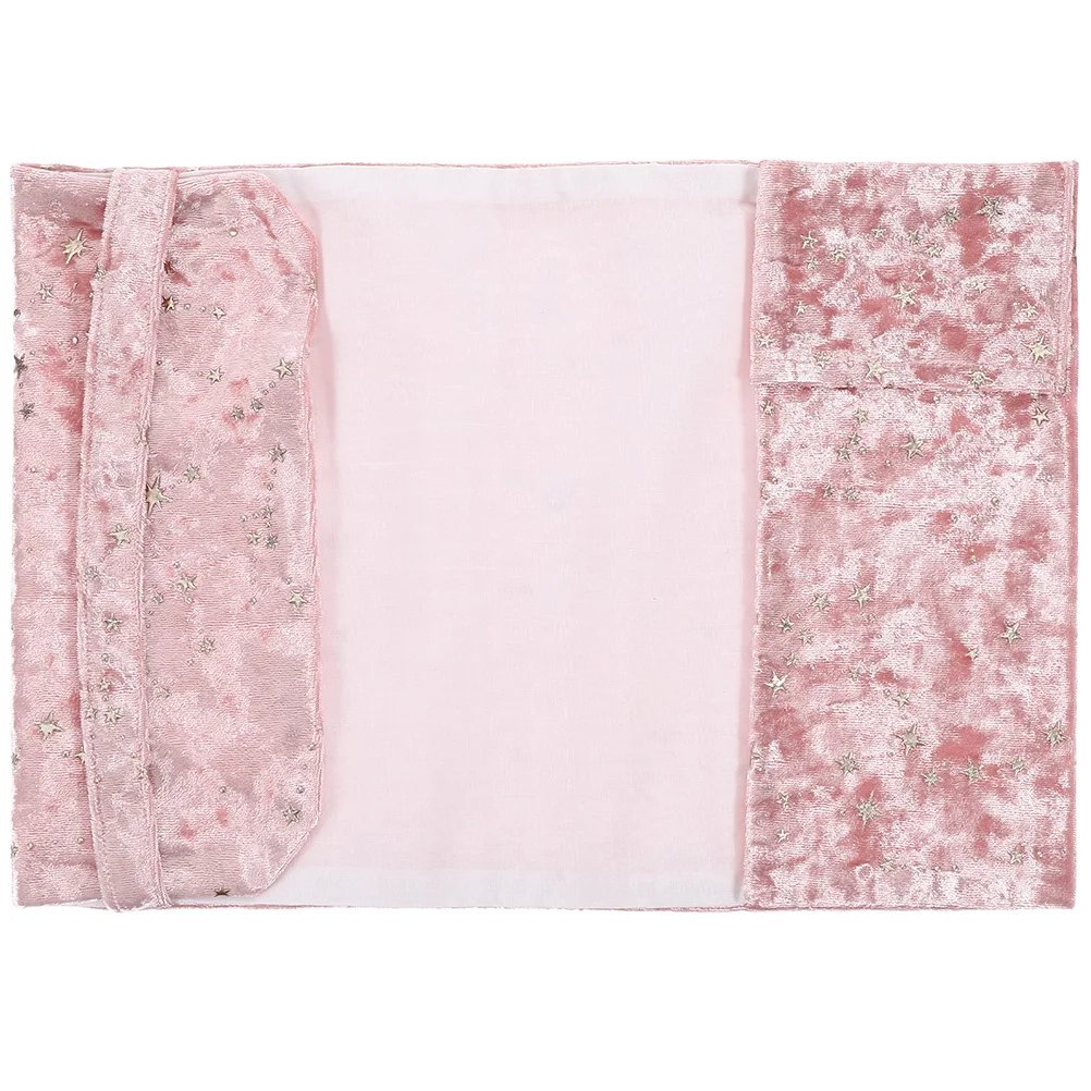 Couverture en velours rose étoiles - Douceur et magie
