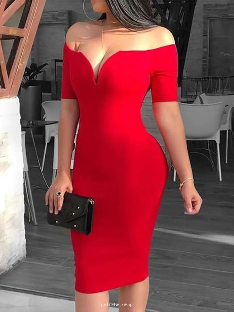 Robe Moulante Rouge Épaules Dénudées & Décolleté Plongeant