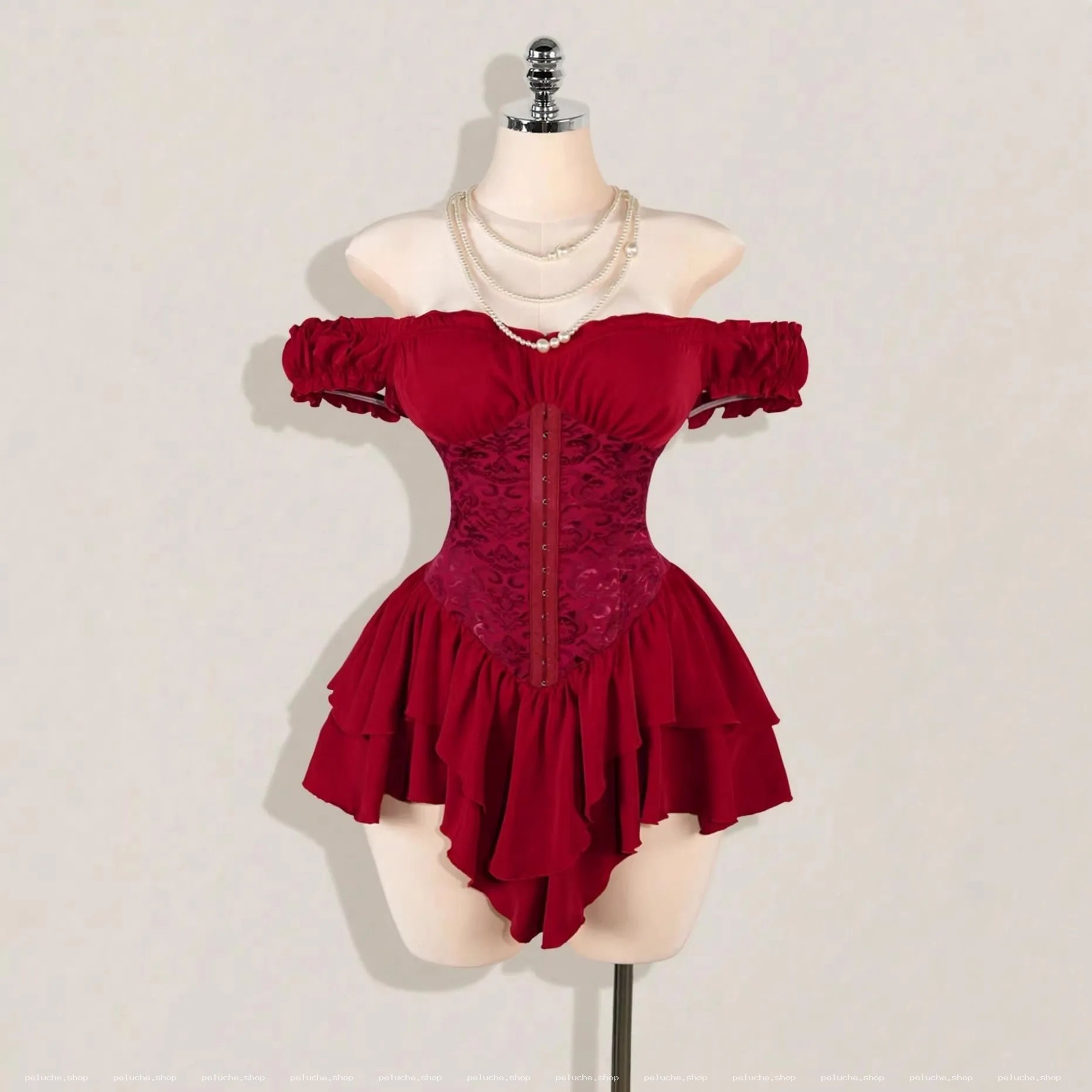 Robe Corset Rouge Épaules Dénudées Romantique Élégante