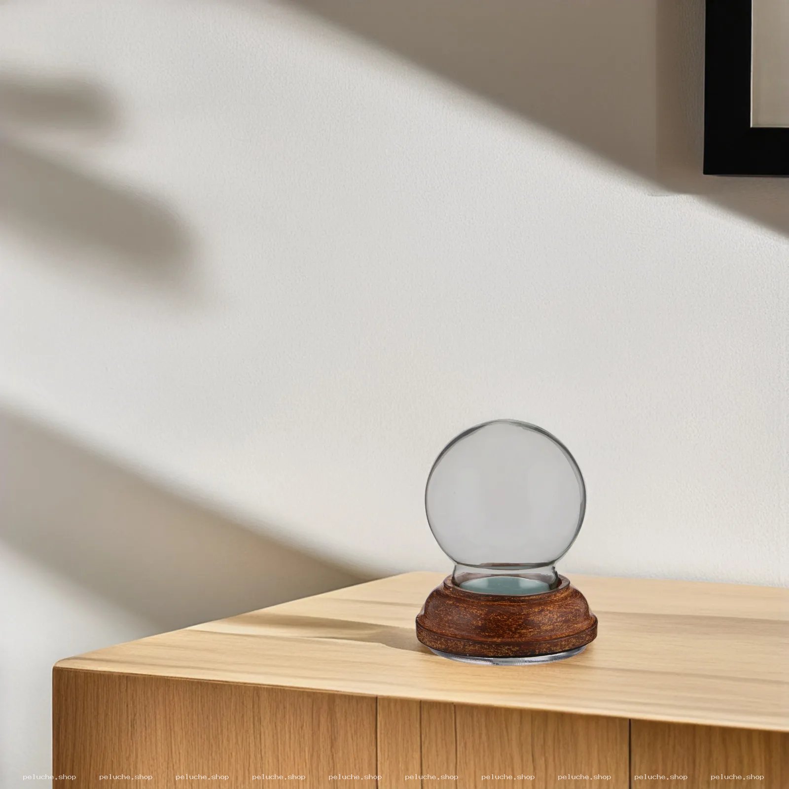 Élégante Cloche en Verre sur Base en Bois - Décoration Maison