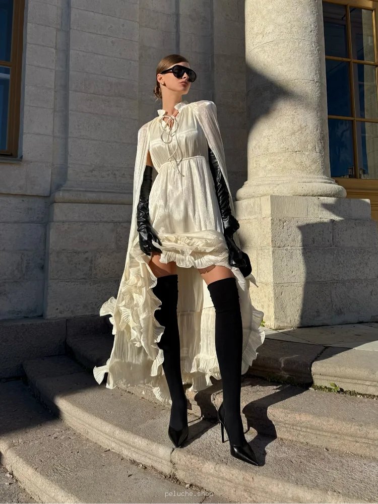 Robe longue fluide cape élégante - Style glamour chic