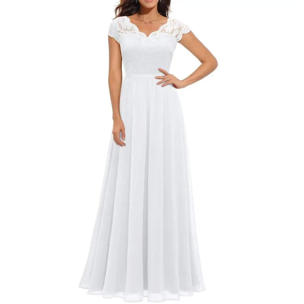 Robe longue blanche en dentelle - Élégance pour soirée